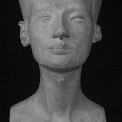 Portrait of Nefertiti – 12K Premium Resin Sculpture Inspired by Ancient Egyptian Queen, Symbol of Beauty, Power, and Amarna Period Art